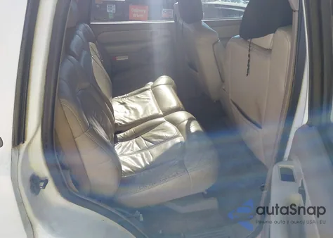 2001 Chevrolet Tahoe Lt from USA, damaged, VIN 1GNEC13T71J155544